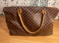 1/1 GIANT CUSTOM PAINTED BAG-SOLD!